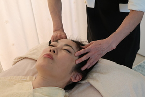 脳から根本的な美をつくるコース
（わたしを満たす、美しさの源泉ケアコース）